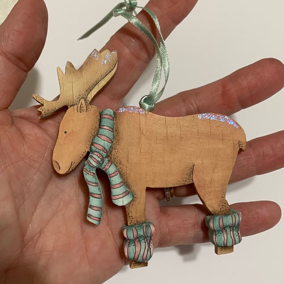 Alaska Moose wood ornament Mary Harper #2 - Picture 12 of 15